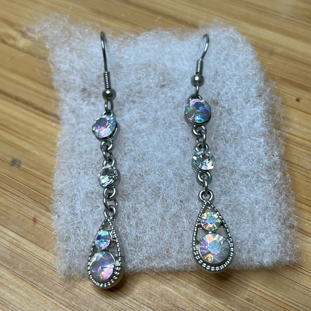 119 Dainty Iridescent AB Teardrop Dangle Earrings